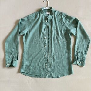 Green Button-Up Manderin collar Shirt